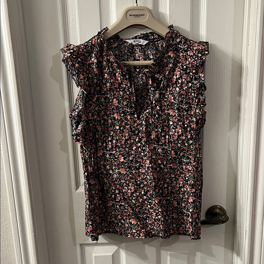 BB DAKOTA STEVE MADDEN BLOUSE SIZE LARGE